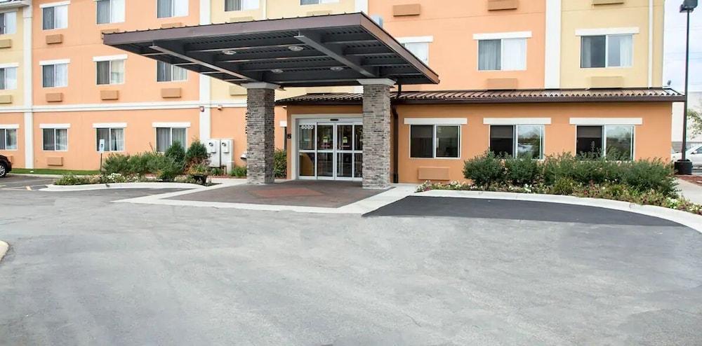 Comfort Inn Gurnee Near Six Flags מראה חיצוני תמונה