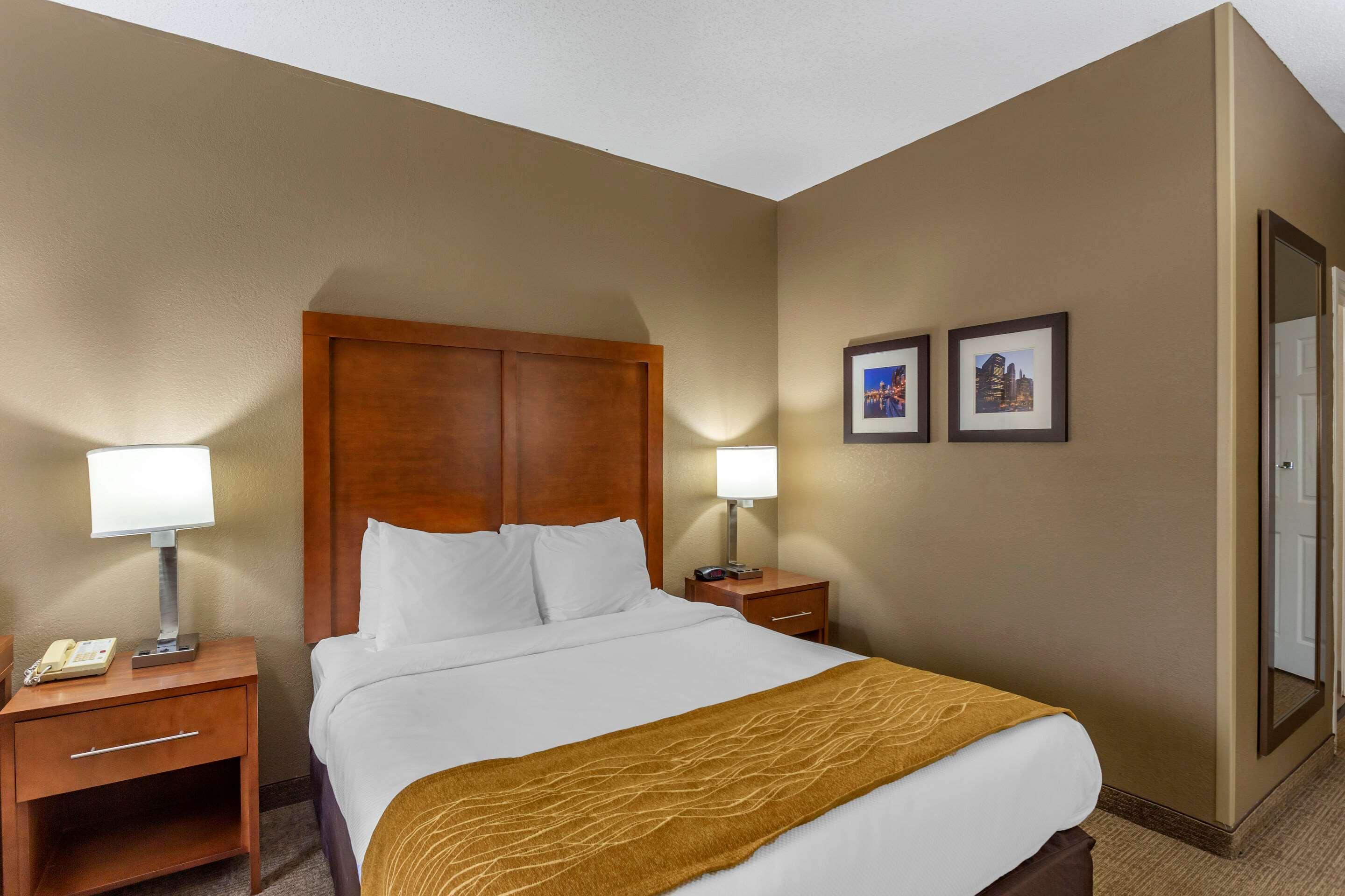 Comfort Inn Gurnee Near Six Flags מראה חיצוני תמונה