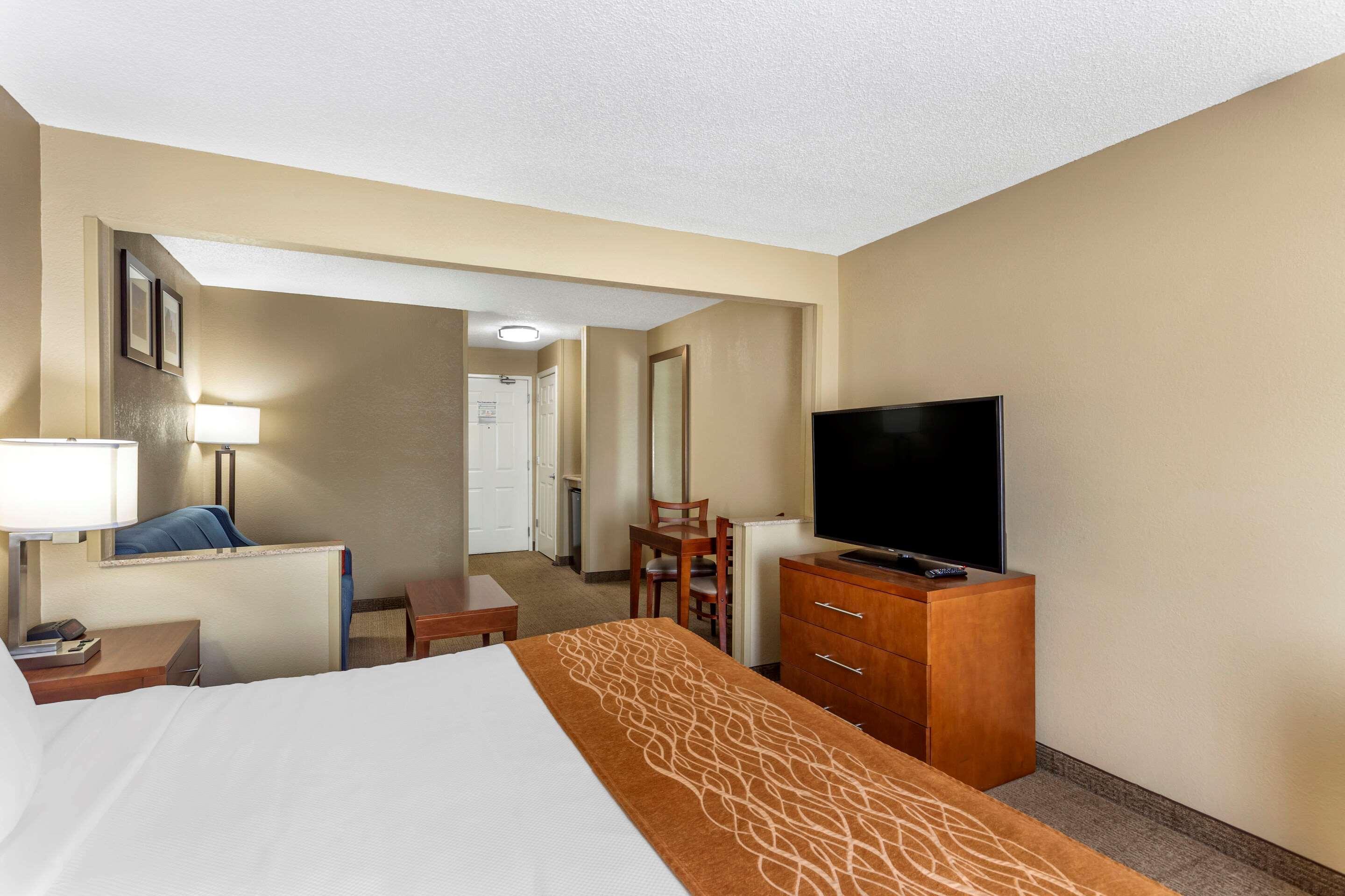 Comfort Inn Gurnee Near Six Flags מראה חיצוני תמונה