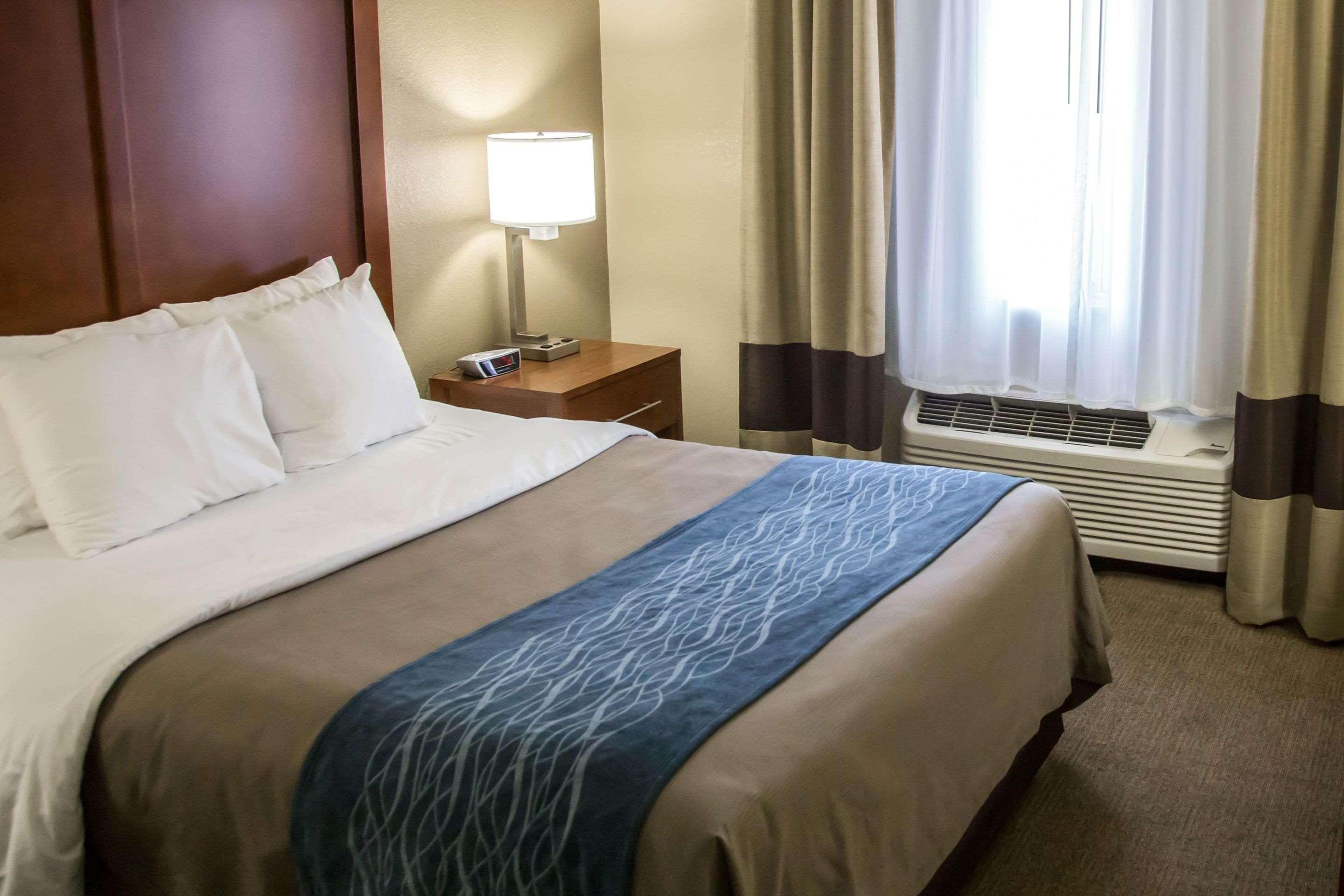 Comfort Inn Gurnee Near Six Flags מראה חיצוני תמונה