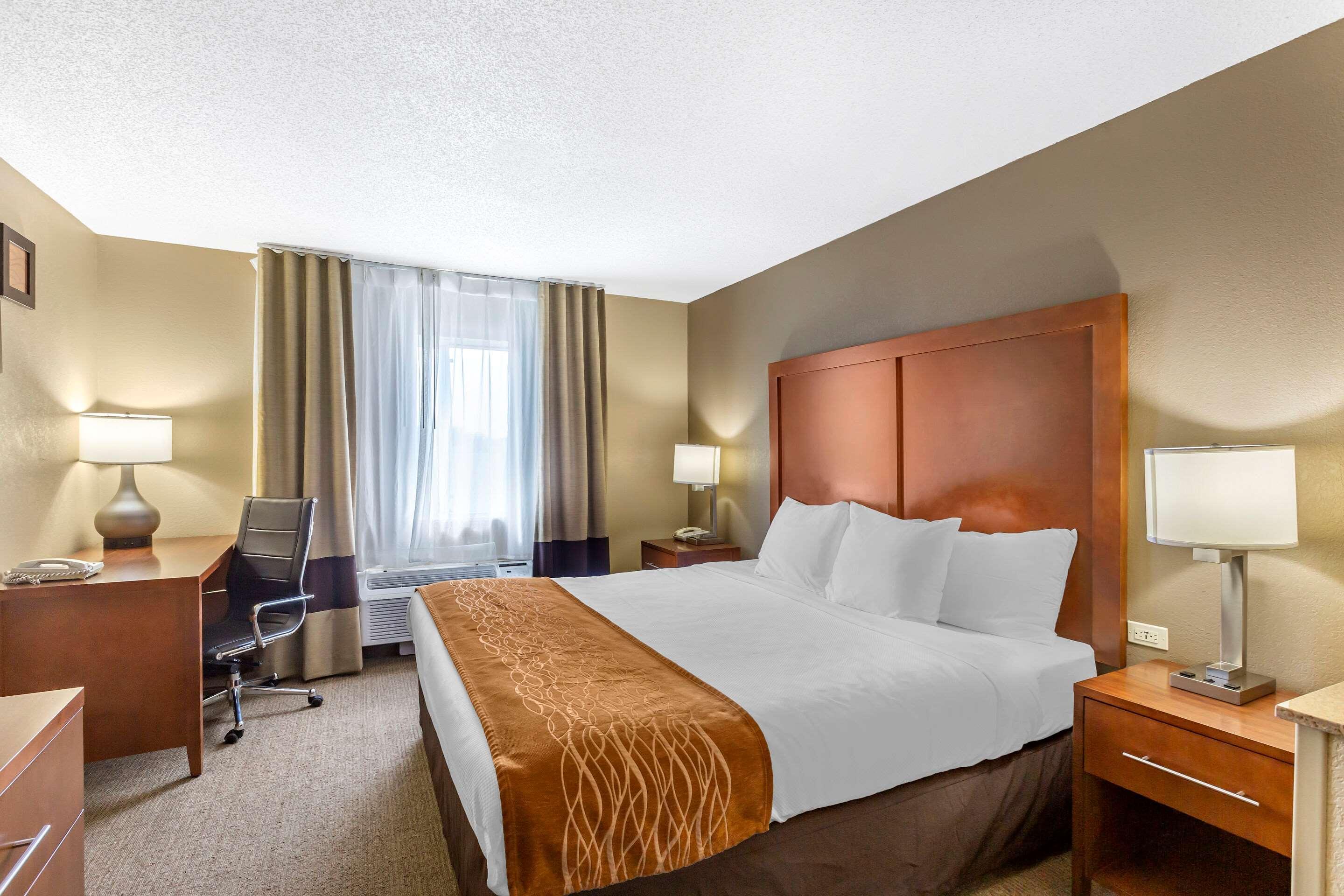 Comfort Inn Gurnee Near Six Flags מראה חיצוני תמונה